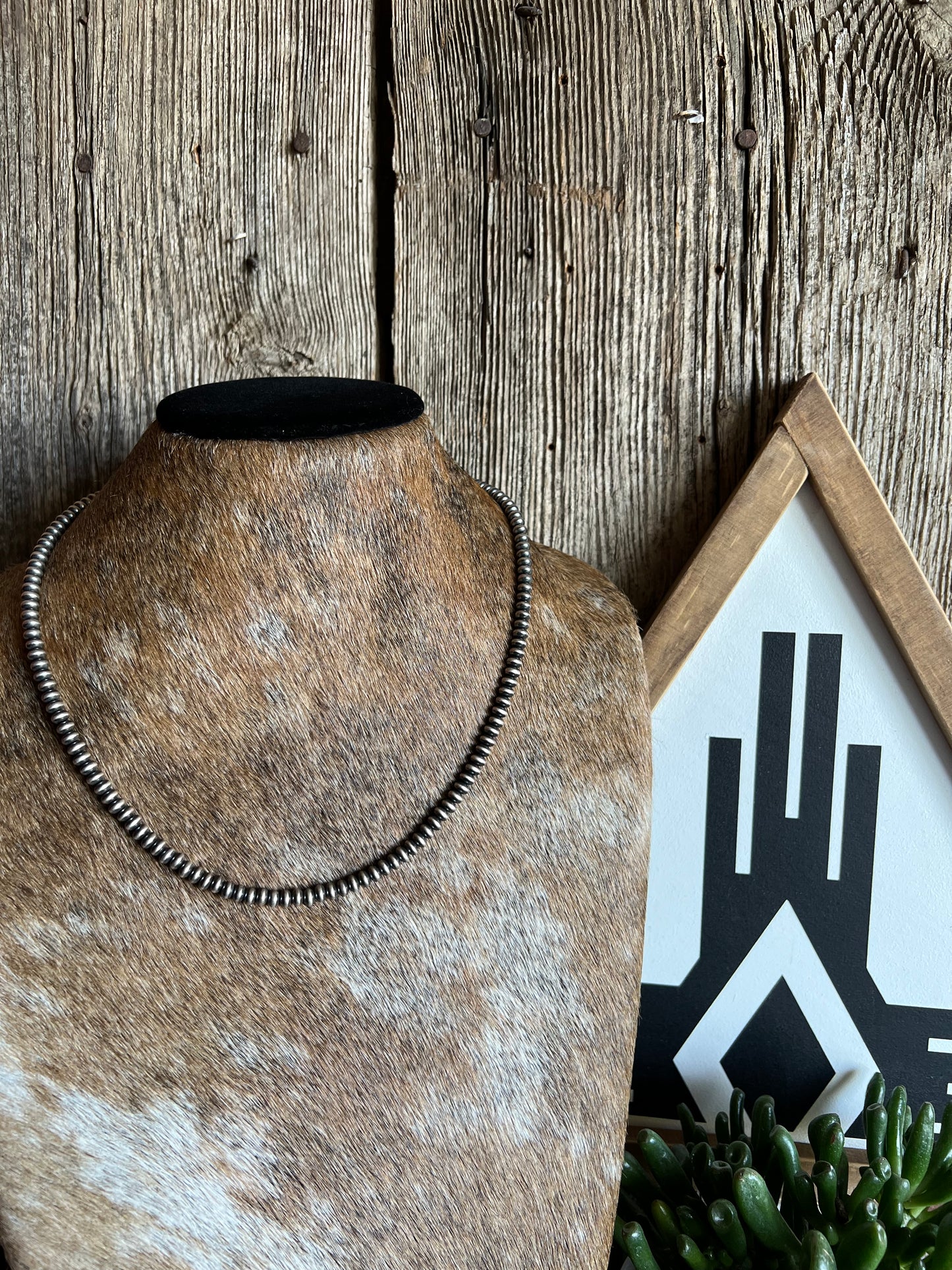 The Waxahachie Necklace